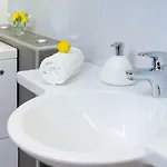 דירה Two-bedroom 